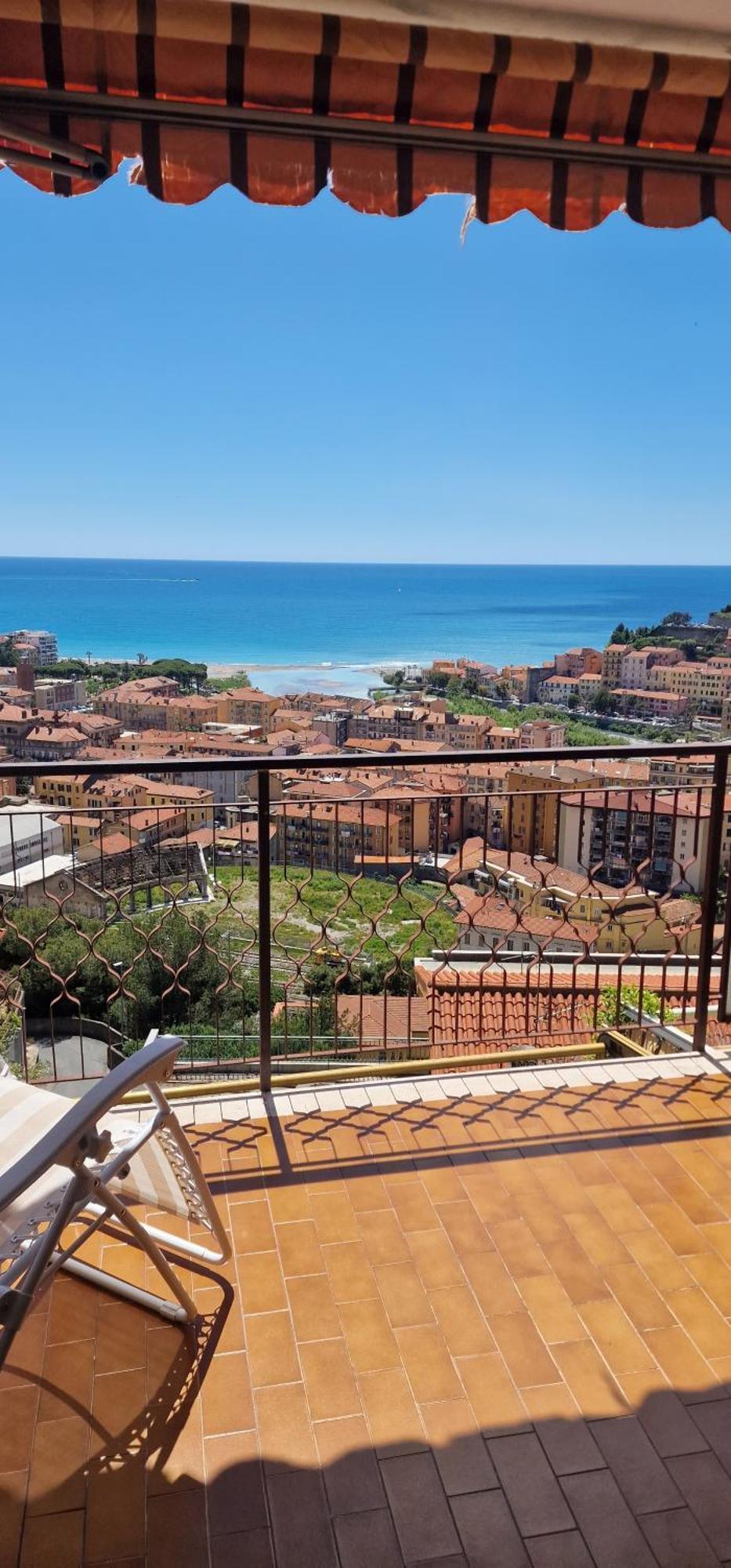 Thekeystudio, La Casa Del Mare Azzurro With Seaview Ventimiglia Bagian luar foto